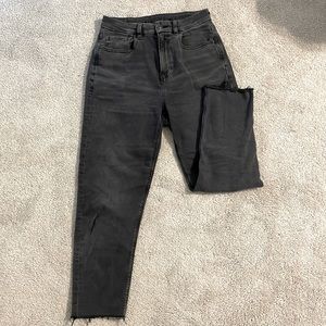 American Eagle raw hem stretch jean size 2